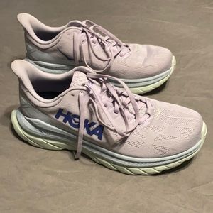 Hoka women’s Mach 4 size 10